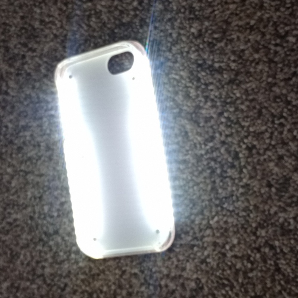 Phone cases - Picture 4 of 4
